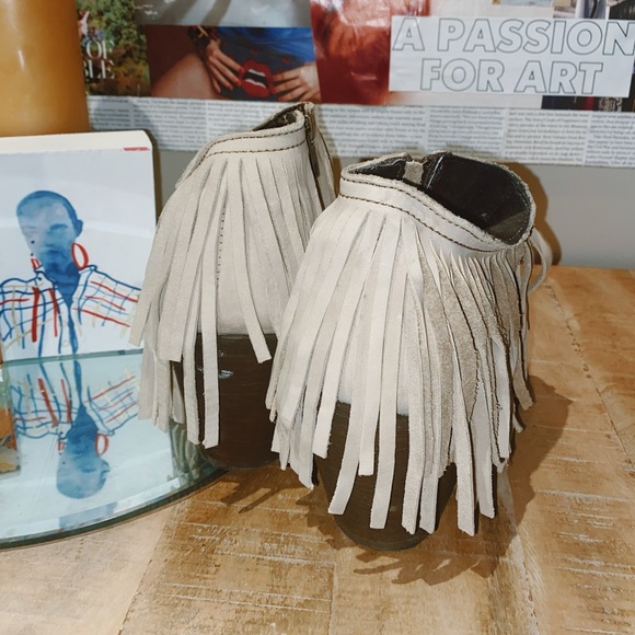 Independent Boot Co Cream Ankle Boots size 8.5 - Picture 3 of 5